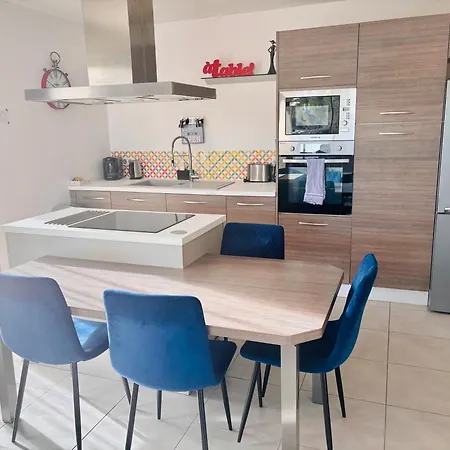 L'héliade, Parking, Terrasse, Ac * Le Crès